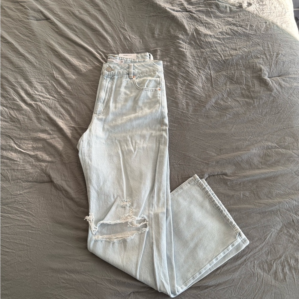 Distressed Women 90’s Straight Jeans